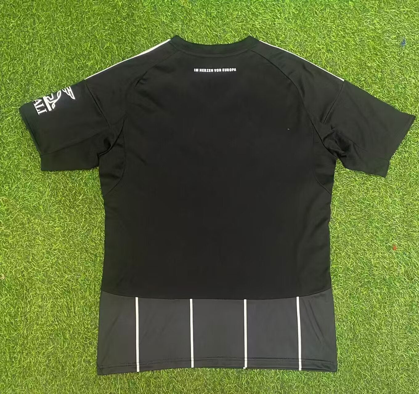 Maillot de foot Francfort 25/26